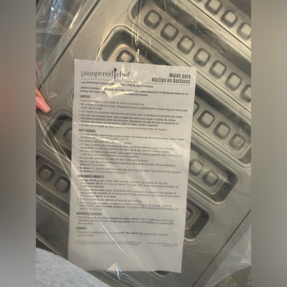 NIB Pampered Chef Waffle Stick Pan! - Picture 4 of 5